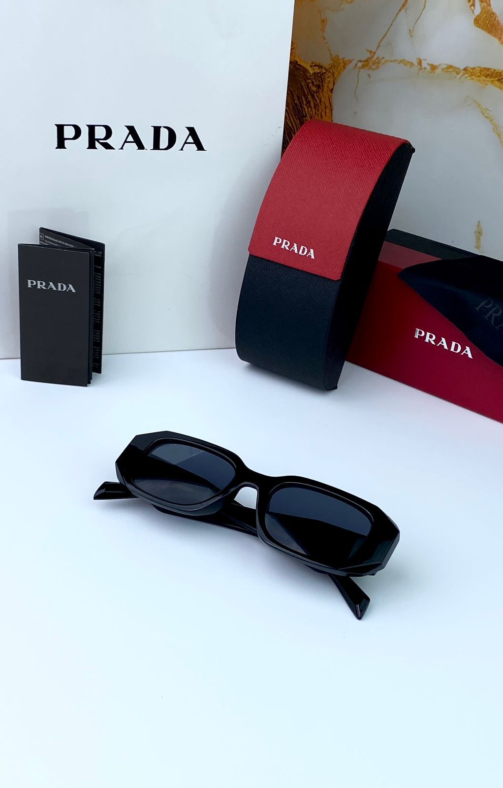Pra_da sunglass