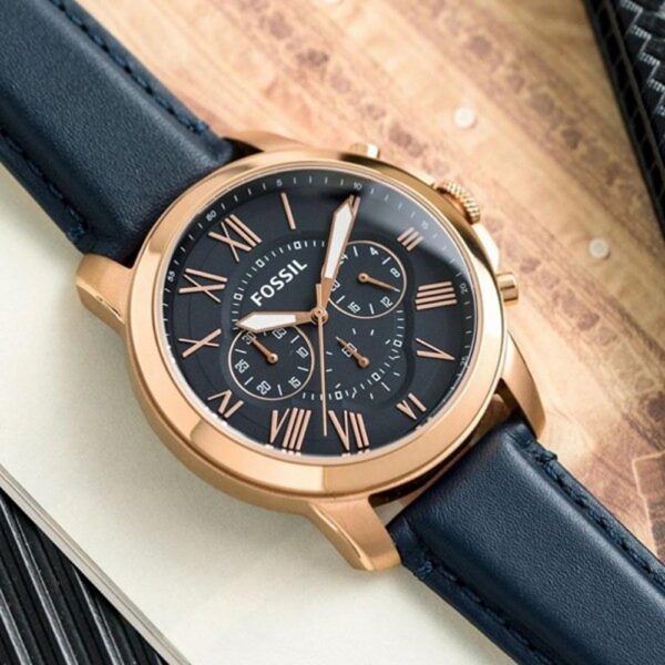Fossil Leather Chronograph Wristwatch