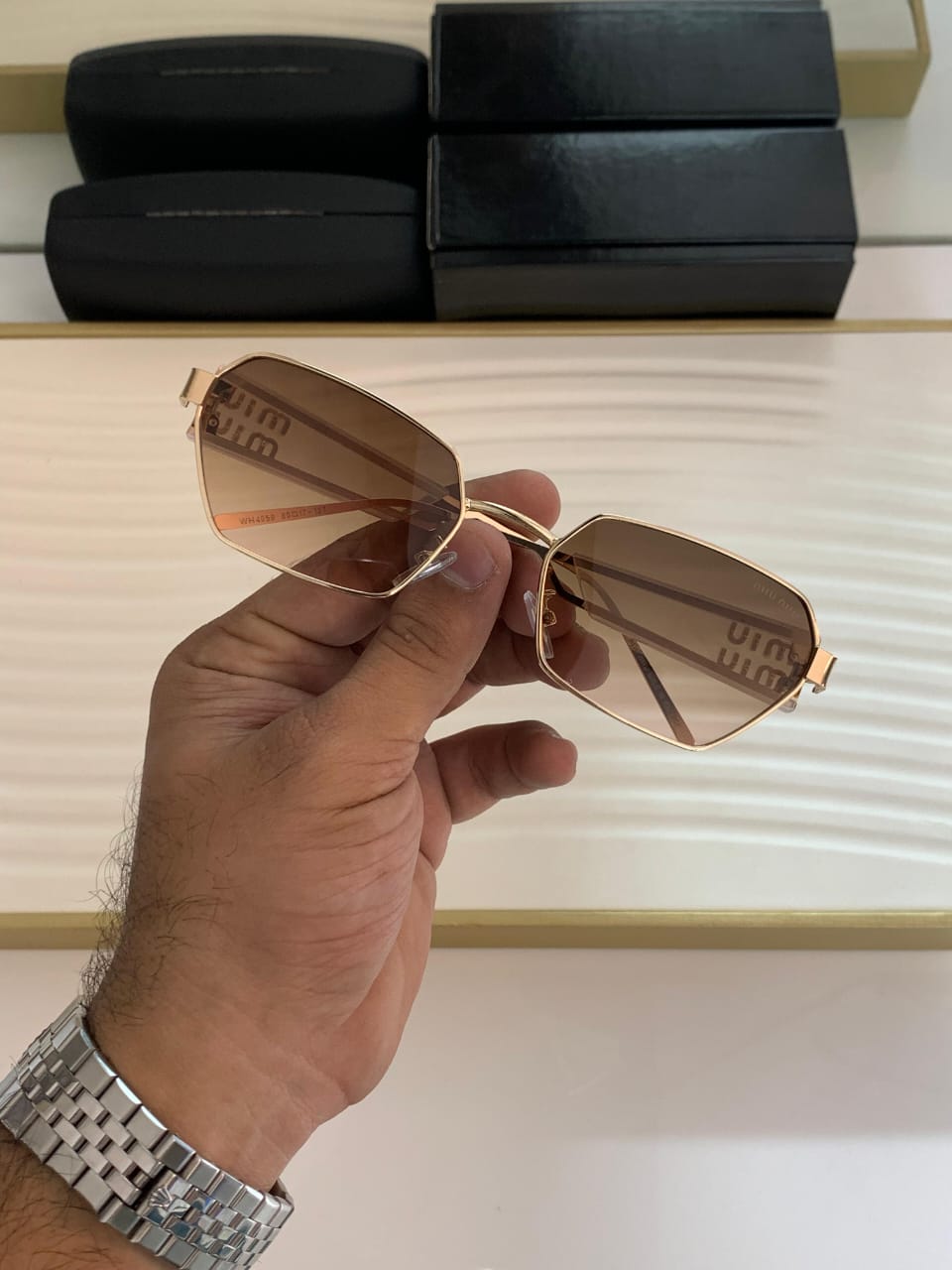 Miu 98952