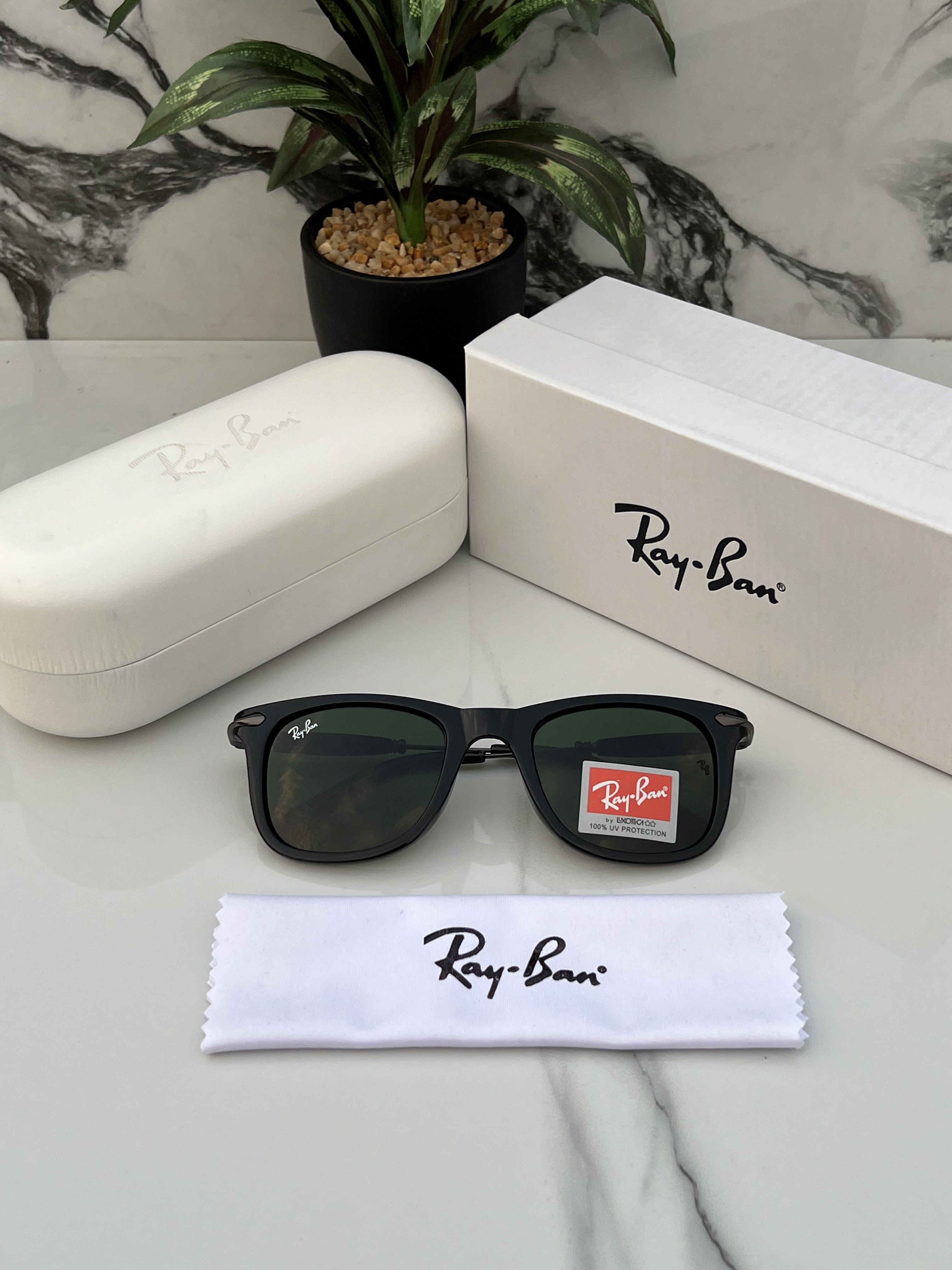 Rayban 2148 Black & Green Unisex