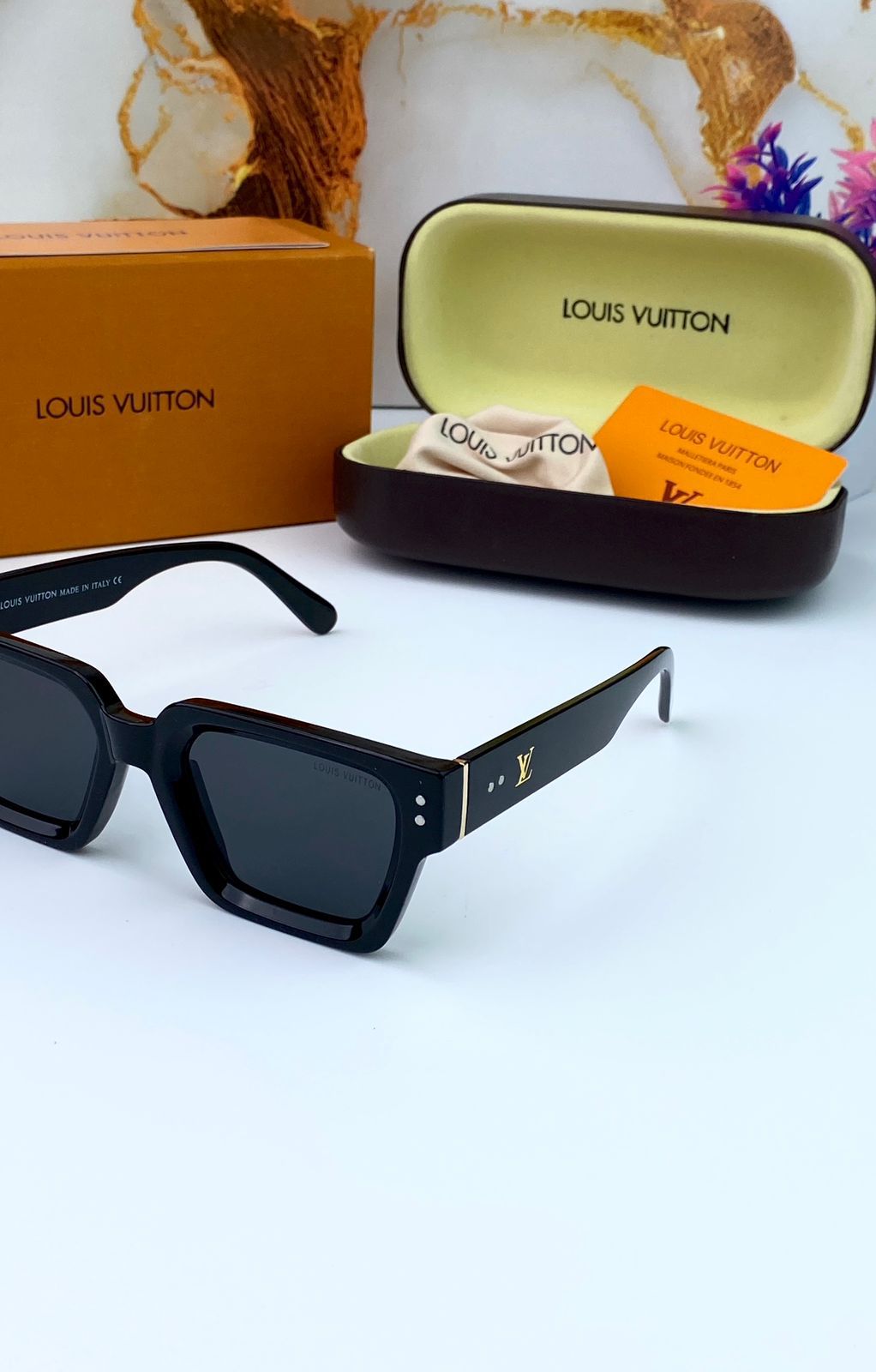LOU__IS SUNGLASS 7845