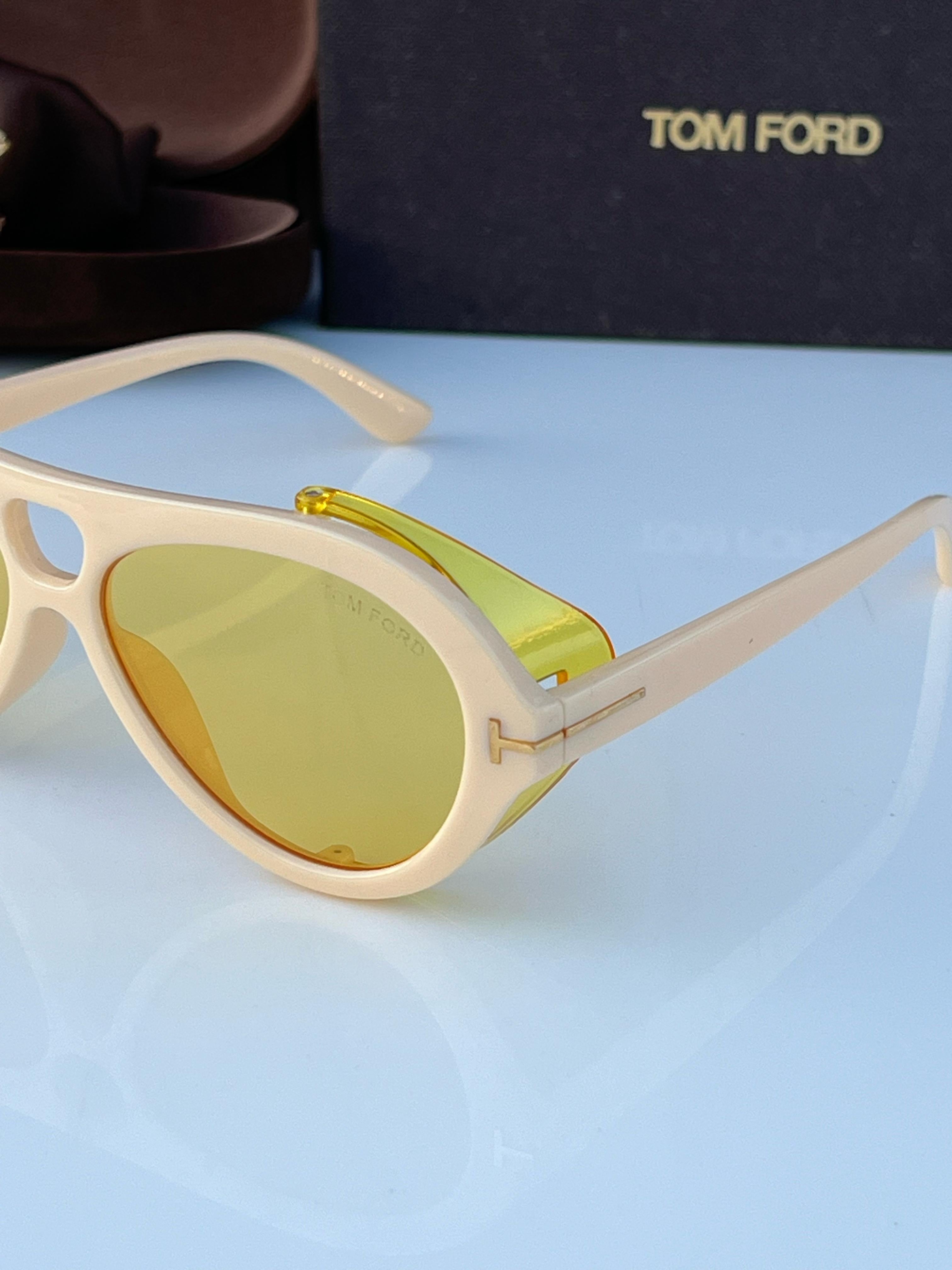 To_mford 77137 cream yellow