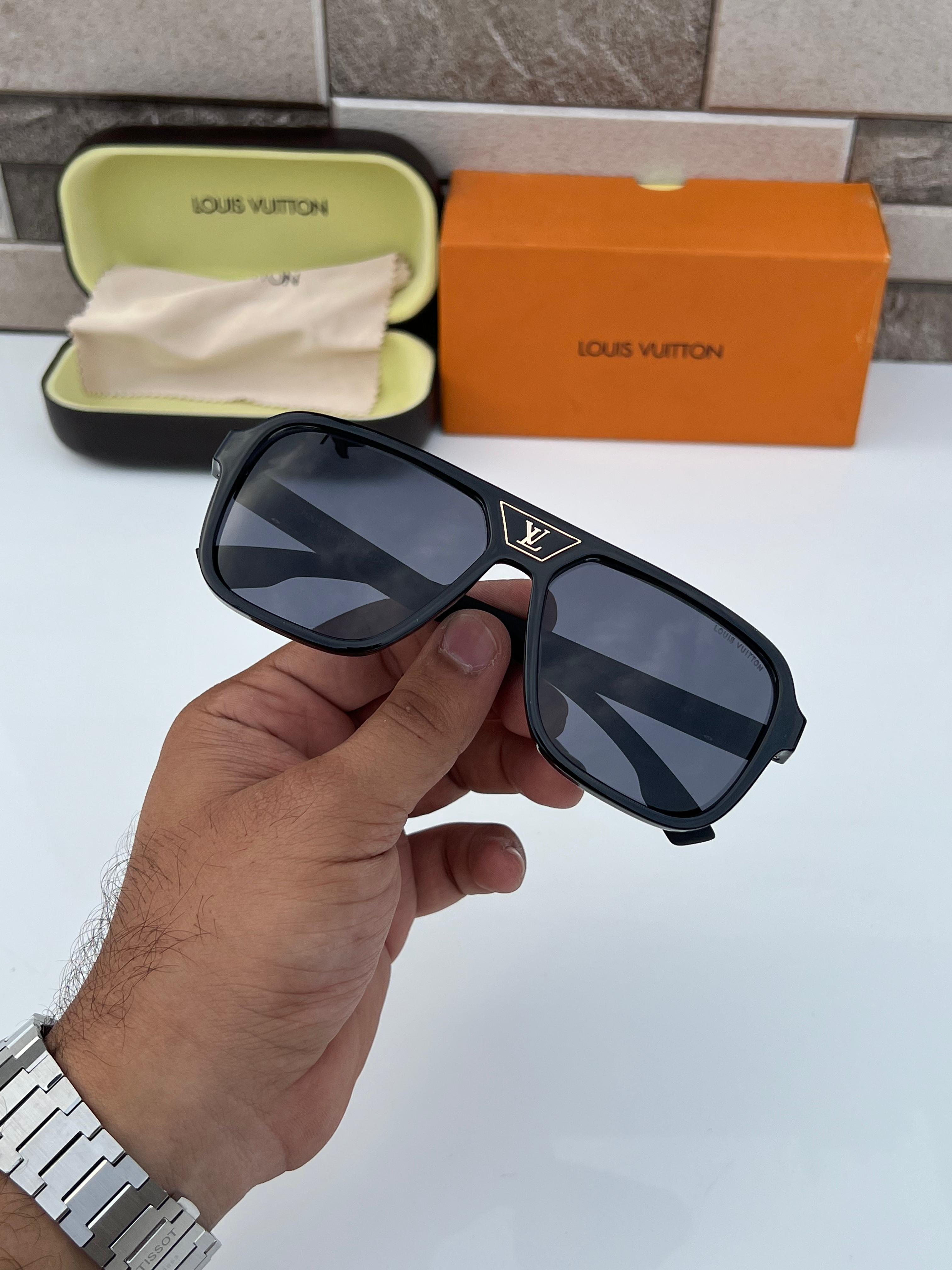 Loui 8946 black A