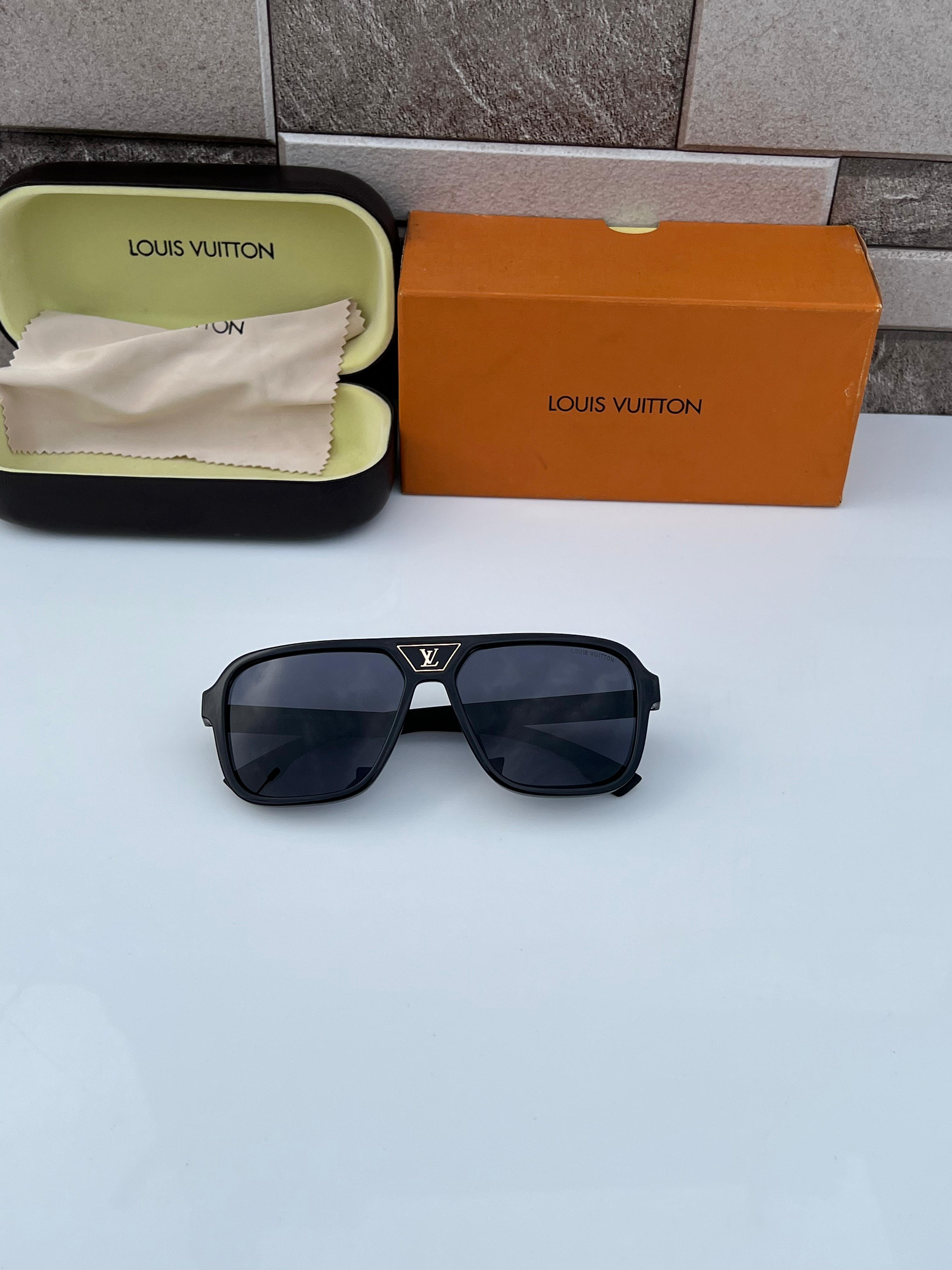 Loui 8946 black A