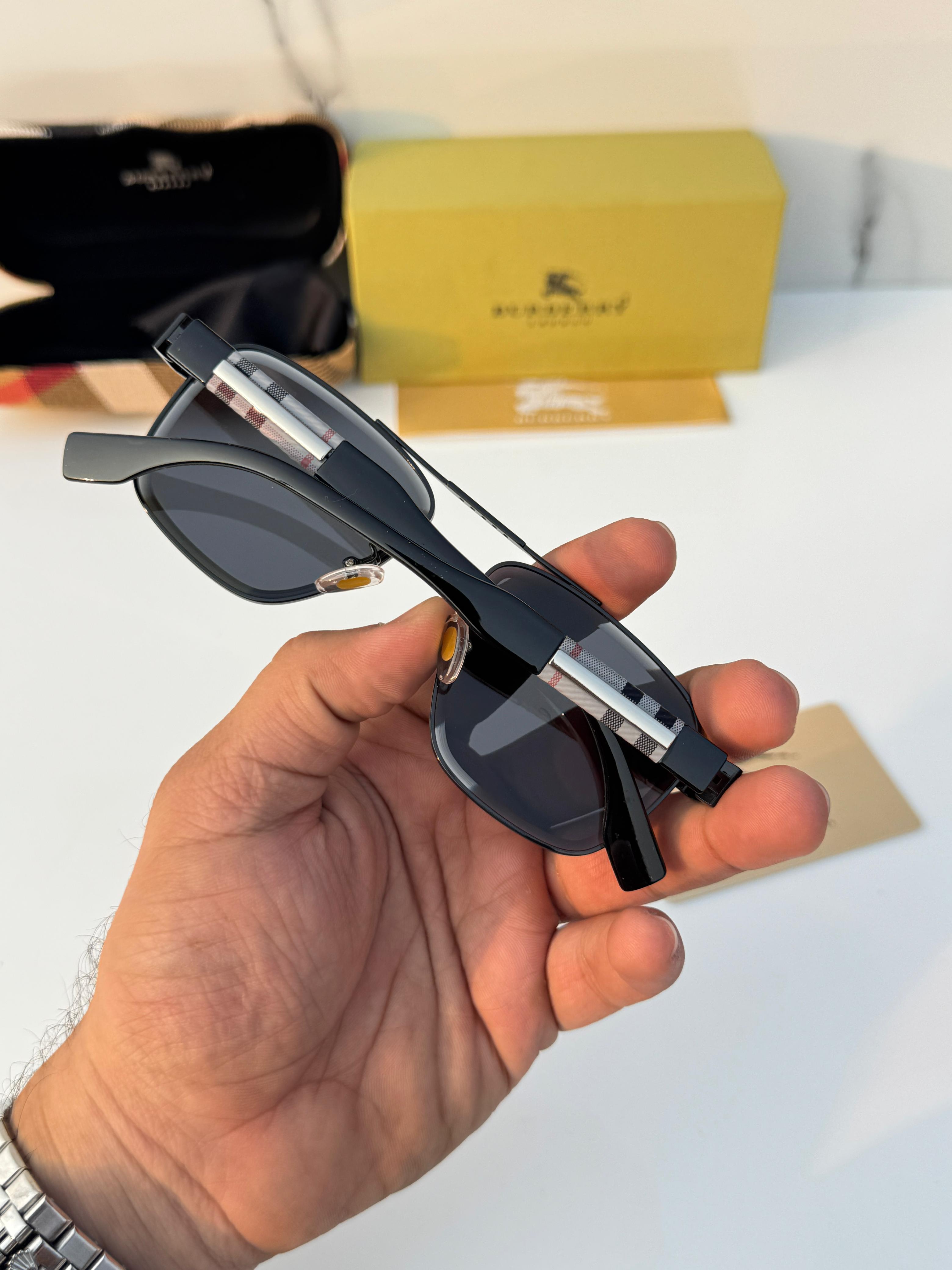 BLUE BA__RY SUNGLASS
