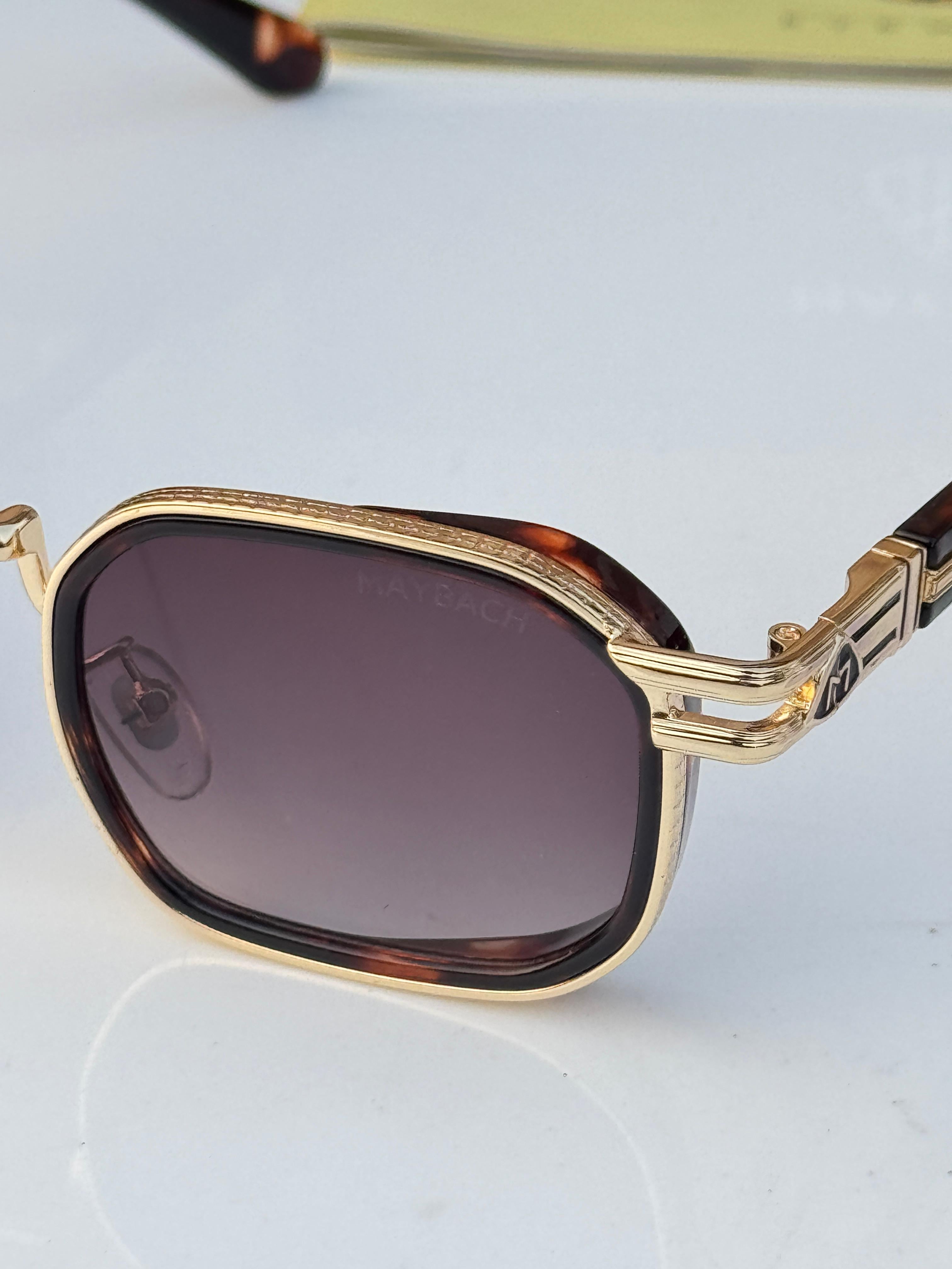 MAY_BACK SUNGLASS