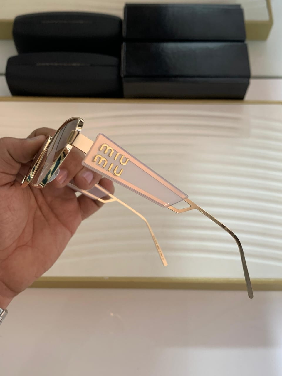 Miu 98952