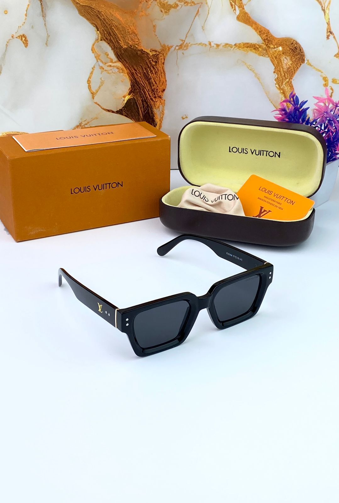 LOU__IS SUNGLASS 7845