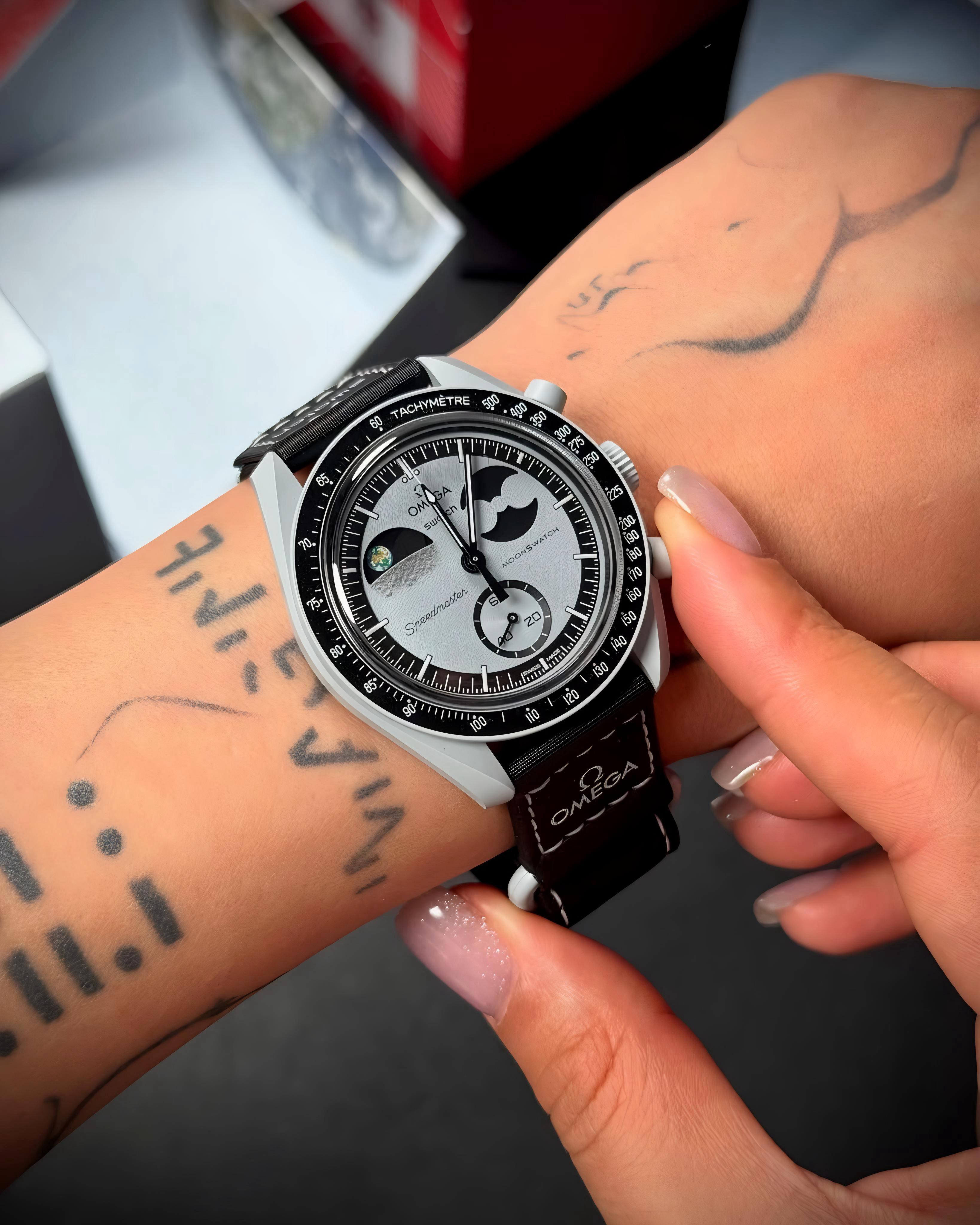 Omega_Swatch X Moon Luxury Watch